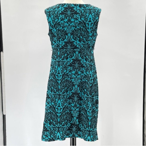 Motherhood Maternity Green and Black BrocadePrint - Picture 2 of 8